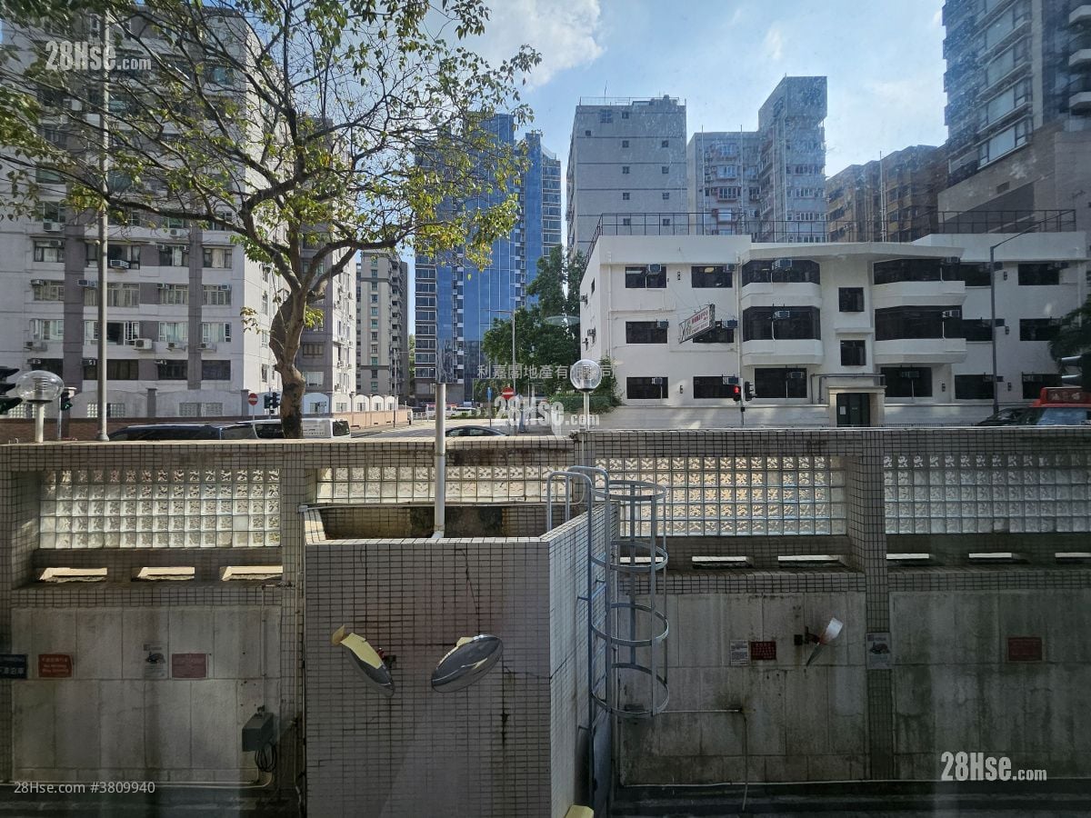 碧华花园 售盘 4 房 1,607 平方尺