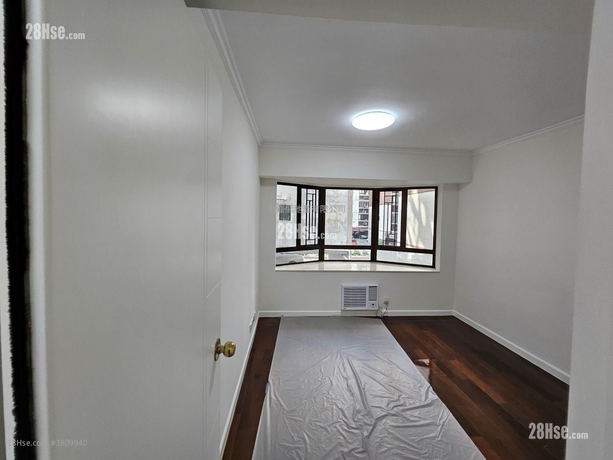 碧华花园 售盘 4 房 1,607 平方尺