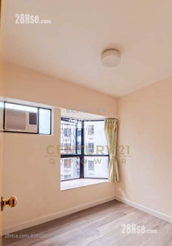 Shaukeiwan Plaza Rental 2 Bedrooms , 1 Bathroom 344 ft²