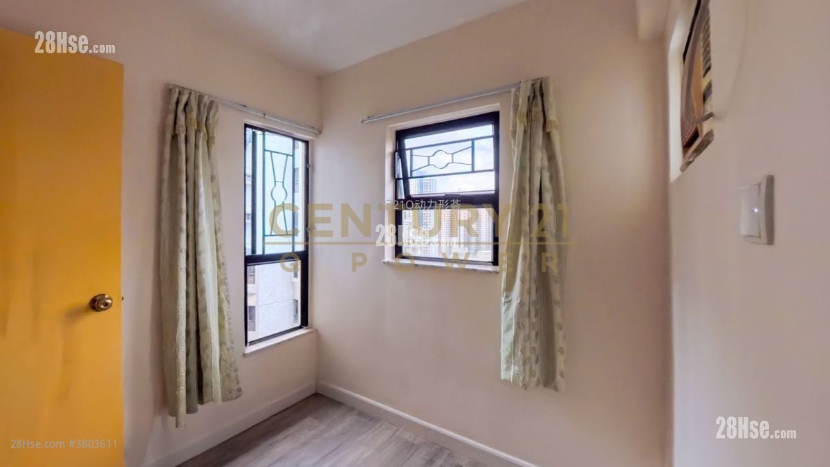 Shaukeiwan Plaza Rental 2 Bedrooms , 1 Bathroom 344 ft²