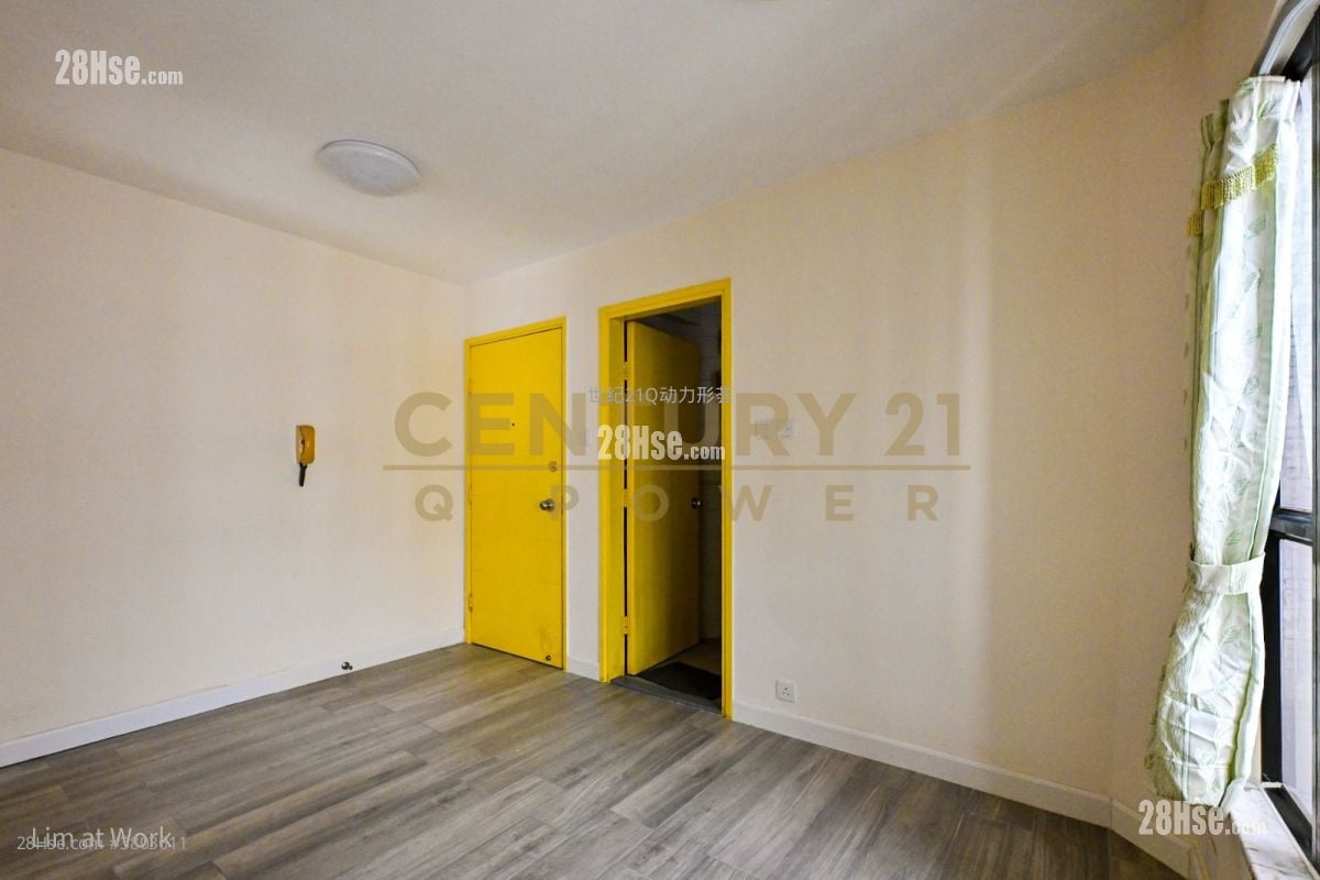 Shaukeiwan Plaza Rental 2 Bedrooms , 1 Bathroom 344 ft²