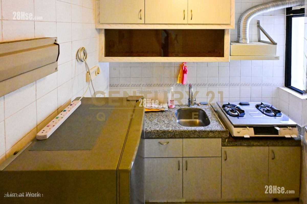 Shaukeiwan Plaza Rental 2 Bedrooms , 1 Bathroom 344 ft²