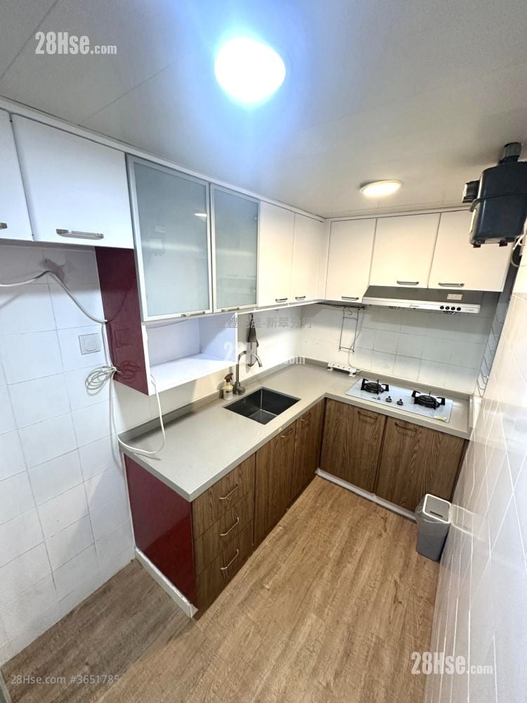 New Jade Garden Sell 3 Bedrooms , 1 Bathroom 533 ft²