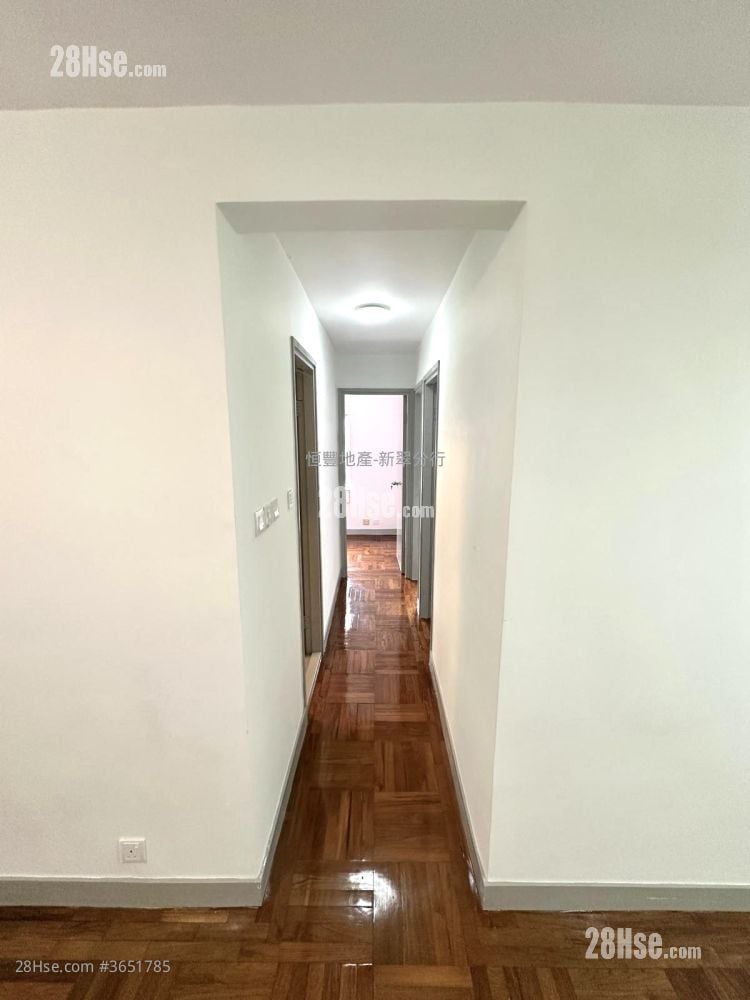 New Jade Garden Sell 3 Bedrooms , 1 Bathroom 533 ft²