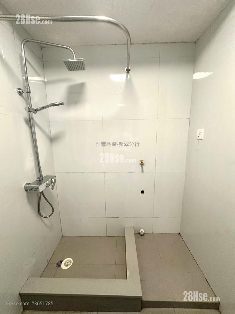 New Jade Garden Sell 3 Bedrooms , 1 Bathroom 533 ft²