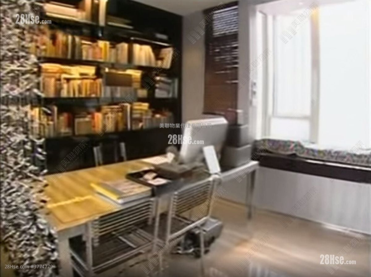 The Lamma Palace Sell 4 Bedrooms , 4 Bathrooms 1,761 ft²