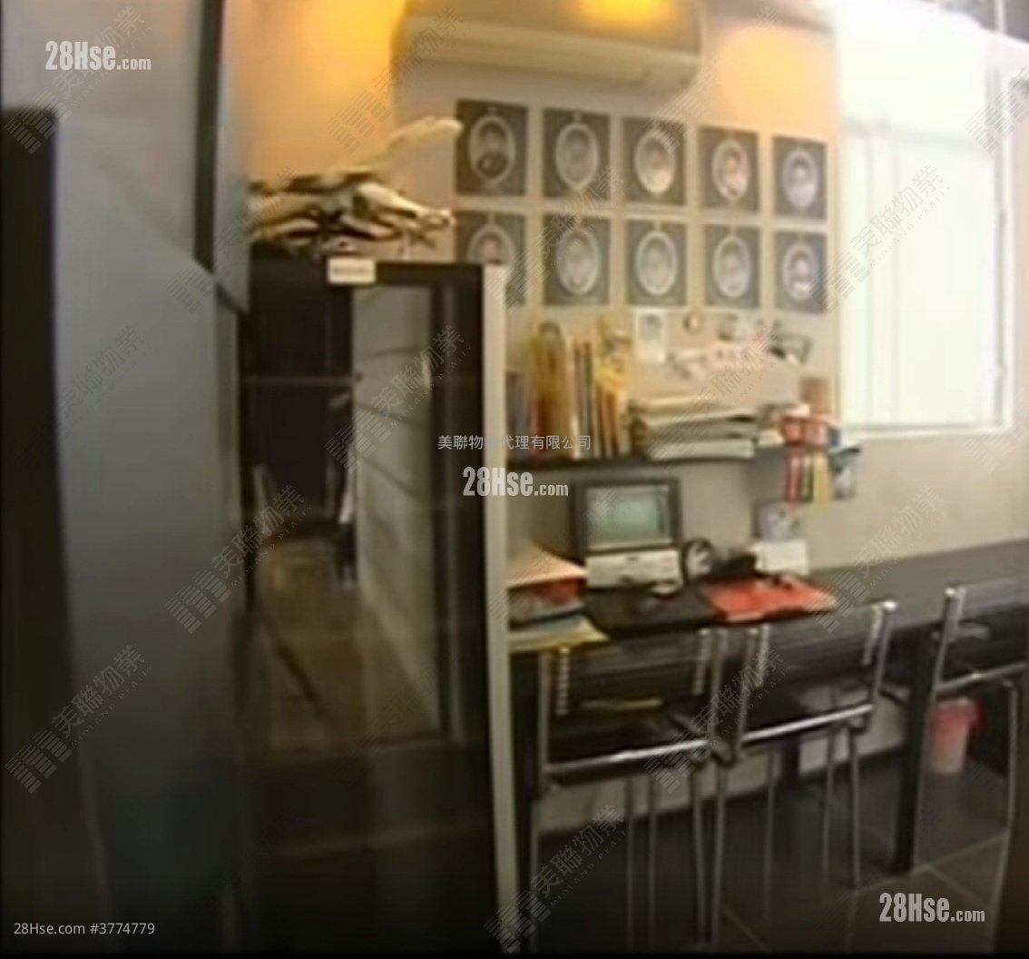 The Lamma Palace Sell 4 Bedrooms , 4 Bathrooms 1,761 ft²