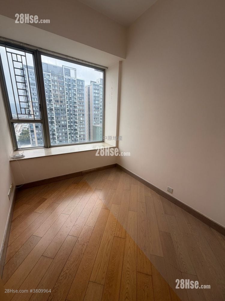 La Grove Sell 3 Bedrooms , 1 Bathroom 807 ft²