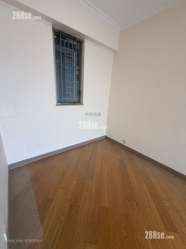 La Grove Sell 3 Bedrooms , 1 Bathroom 807 ft²