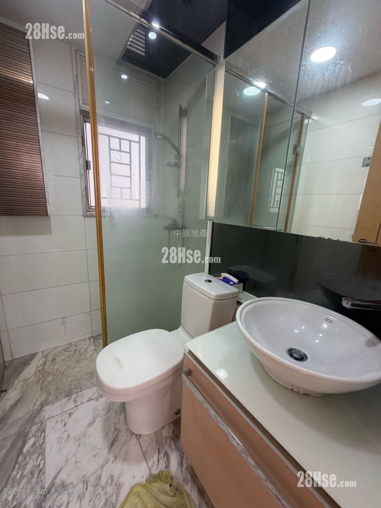 La Grove Sell 3 Bedrooms , 1 Bathroom 807 ft²