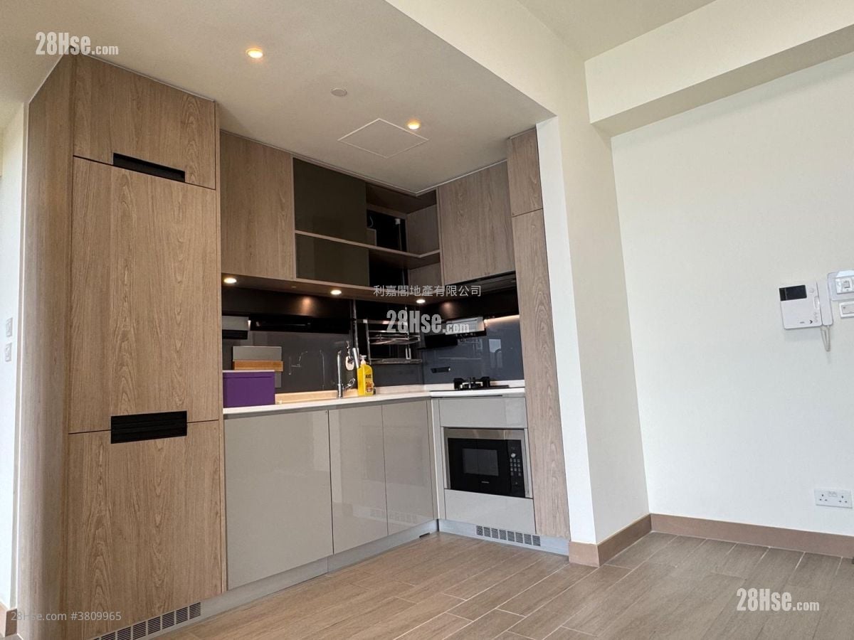 Wings At Sea Rental 620 ft²