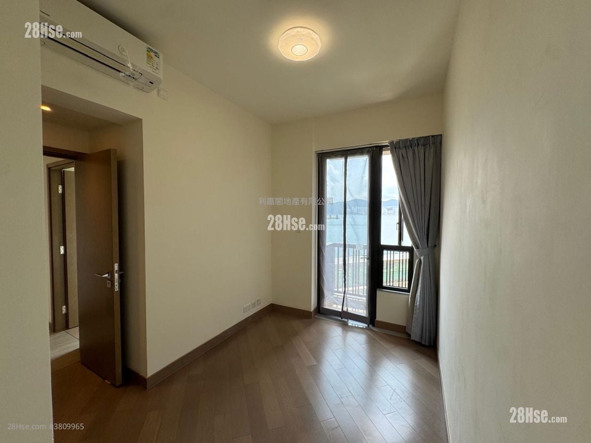 Wings At Sea Rental 620 ft²