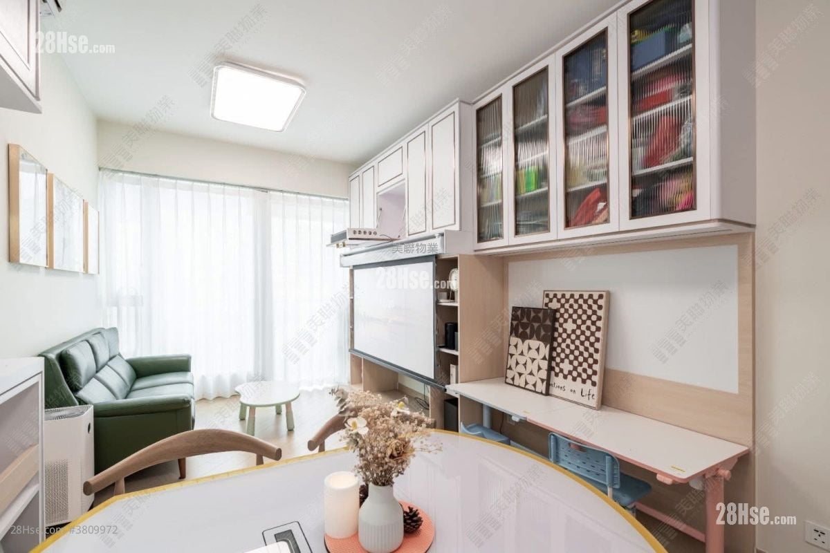 Grand Central Sell 3 Bedrooms 764 ft²