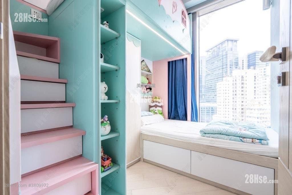 Grand Central Sell 3 Bedrooms 764 ft²