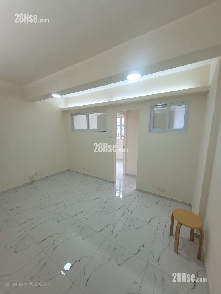 Kwong Fu Building Rental 2 Bedrooms 369 ft²