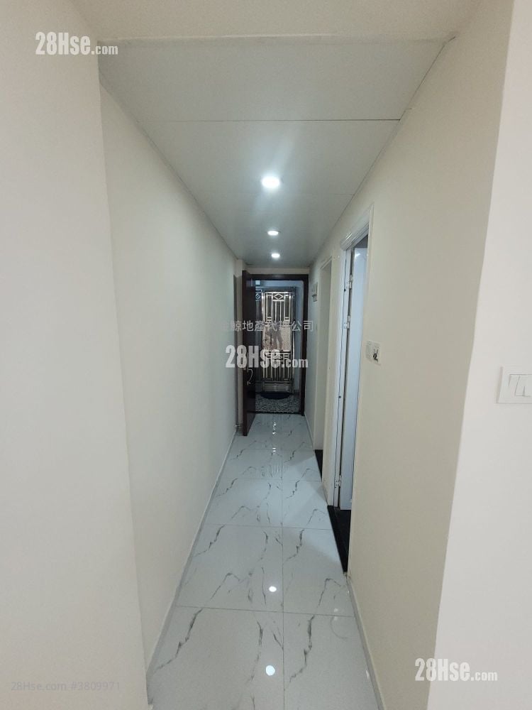 Kwong Fu Building Rental 2 Bedrooms 369 ft²