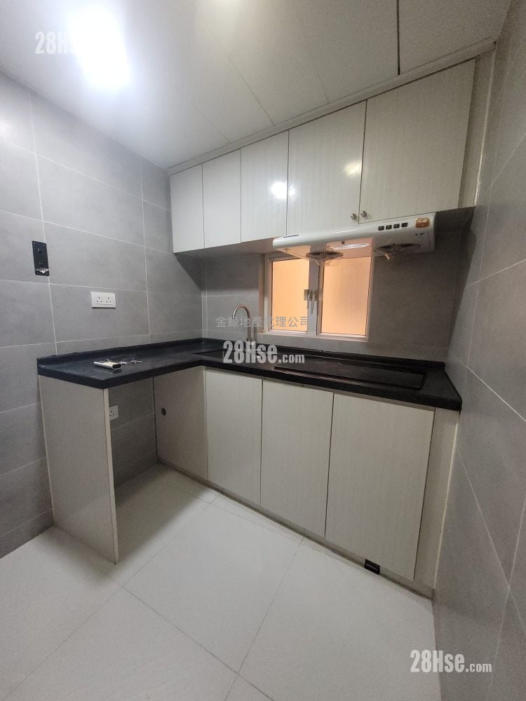 Kwong Fu Building Rental 2 Bedrooms 369 ft²