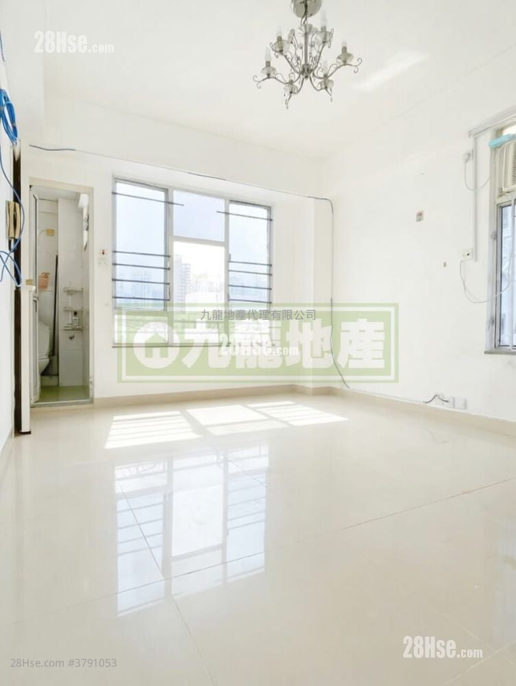 Kin Wo Court Sell 1 Bedroom , 1 Bathroom 268 ft²
