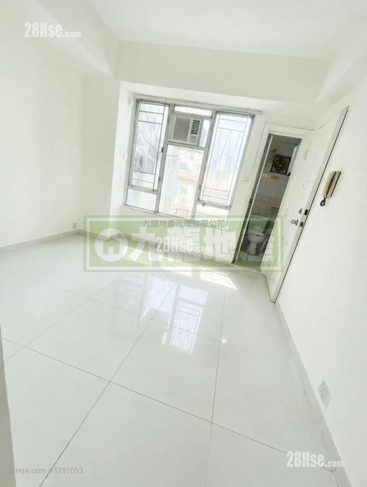Kin Wo Court Sell 1 Bedroom , 1 Bathroom 268 ft²