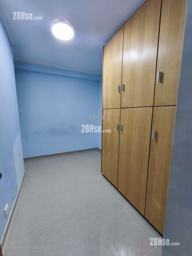 新葵芳花园 租盘 2 房 , 1 浴室 400 平方尺