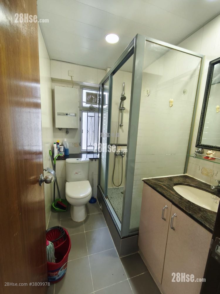 新葵芳花园 租盘 2 房 , 1 浴室 400 平方尺