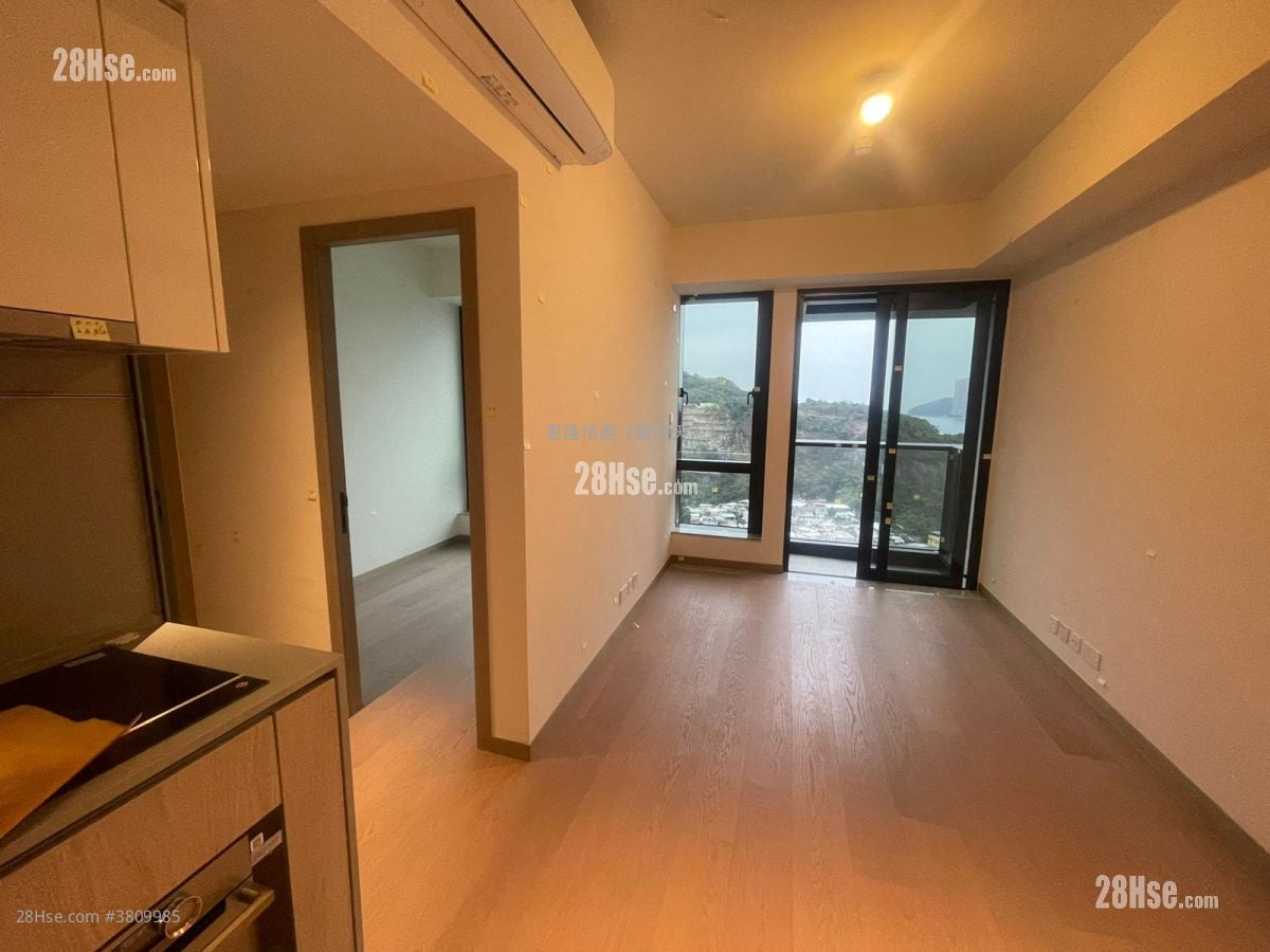 Montego Bay Sell 2 Bedrooms , 1 Bathroom 450 ft²