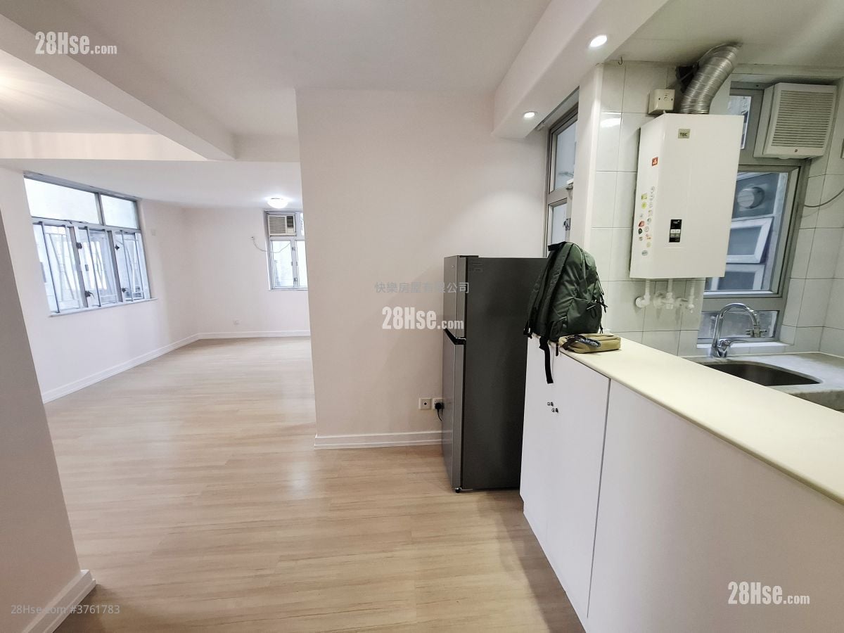 湾景中心大厦 租盘 开放式间隔 , 1 浴室 357 平方尺