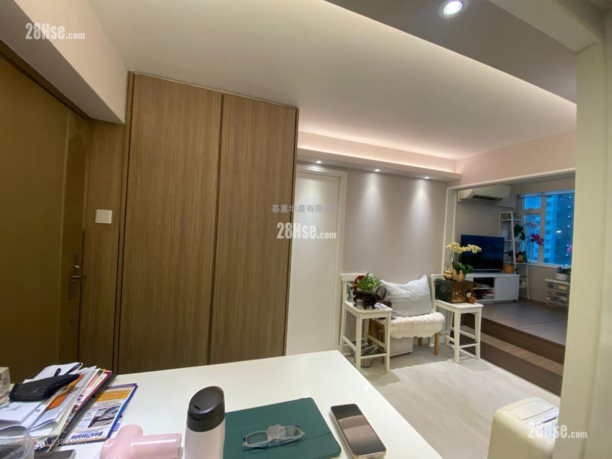 Lei Tung Estate Sell 1 Bedroom , 1 Bathroom 381 ft²