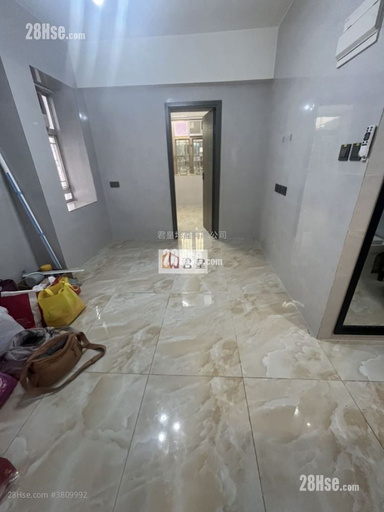 Mascot House Rental 2 Bedrooms , 1 Bathroom 350 ft²