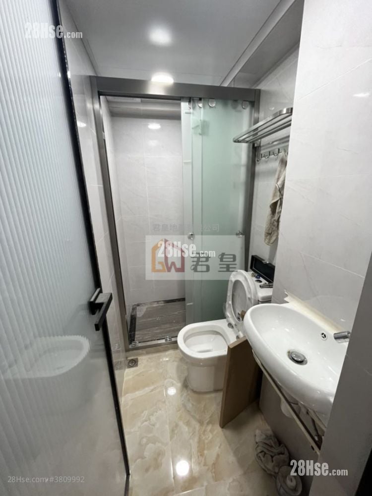 Mascot House Rental 2 Bedrooms , 1 Bathroom 350 ft²