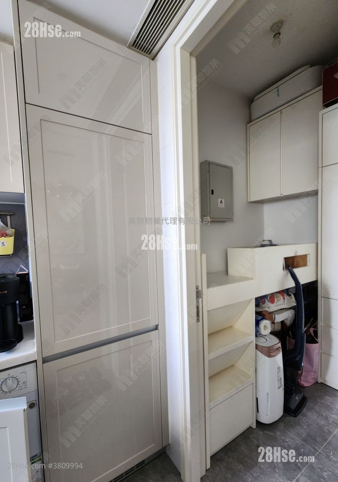 Monterey Sell 3 Bedrooms , 1 Bathroom 789 ft²