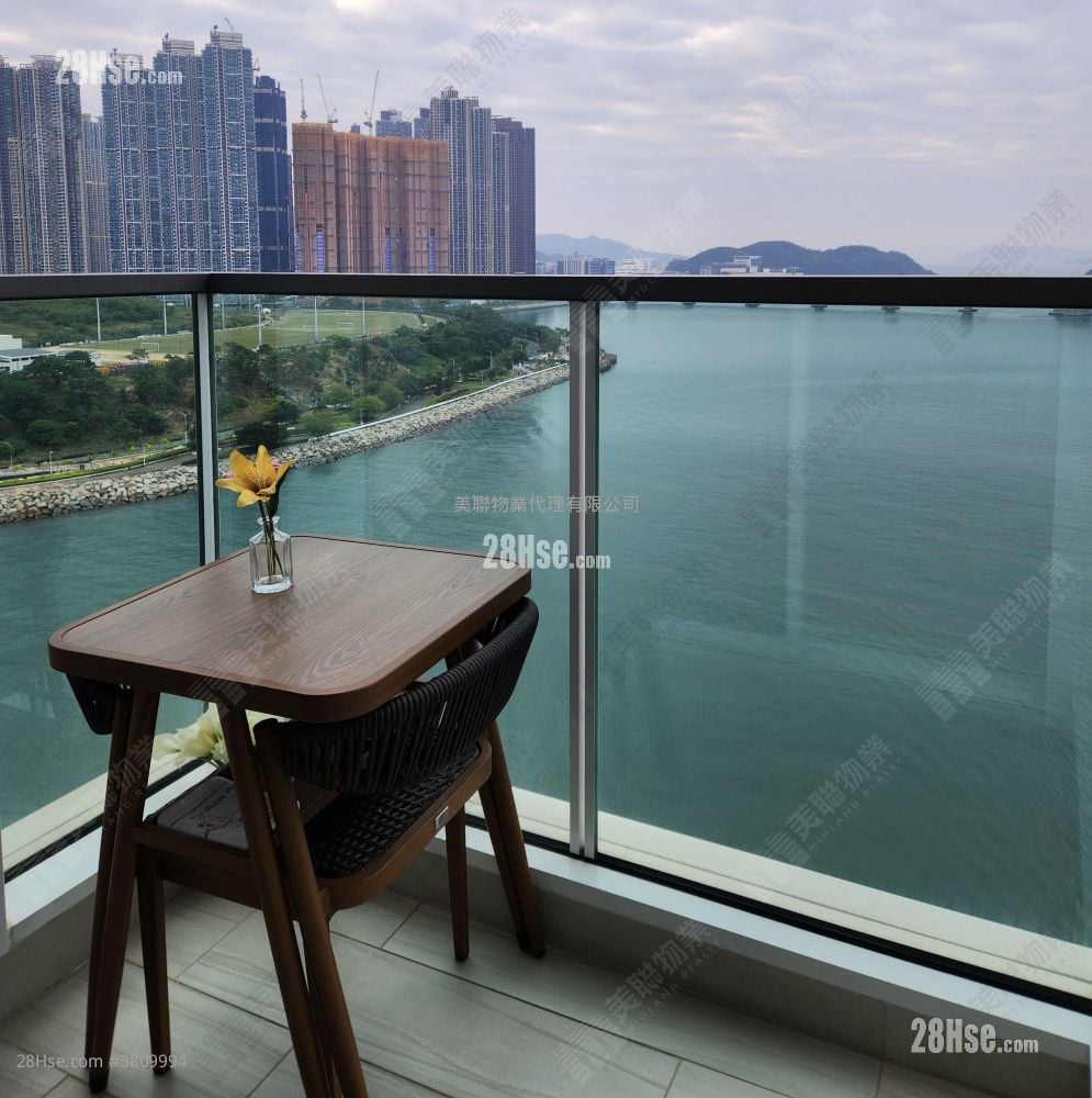 Monterey Sell 3 Bedrooms , 1 Bathroom 789 ft²