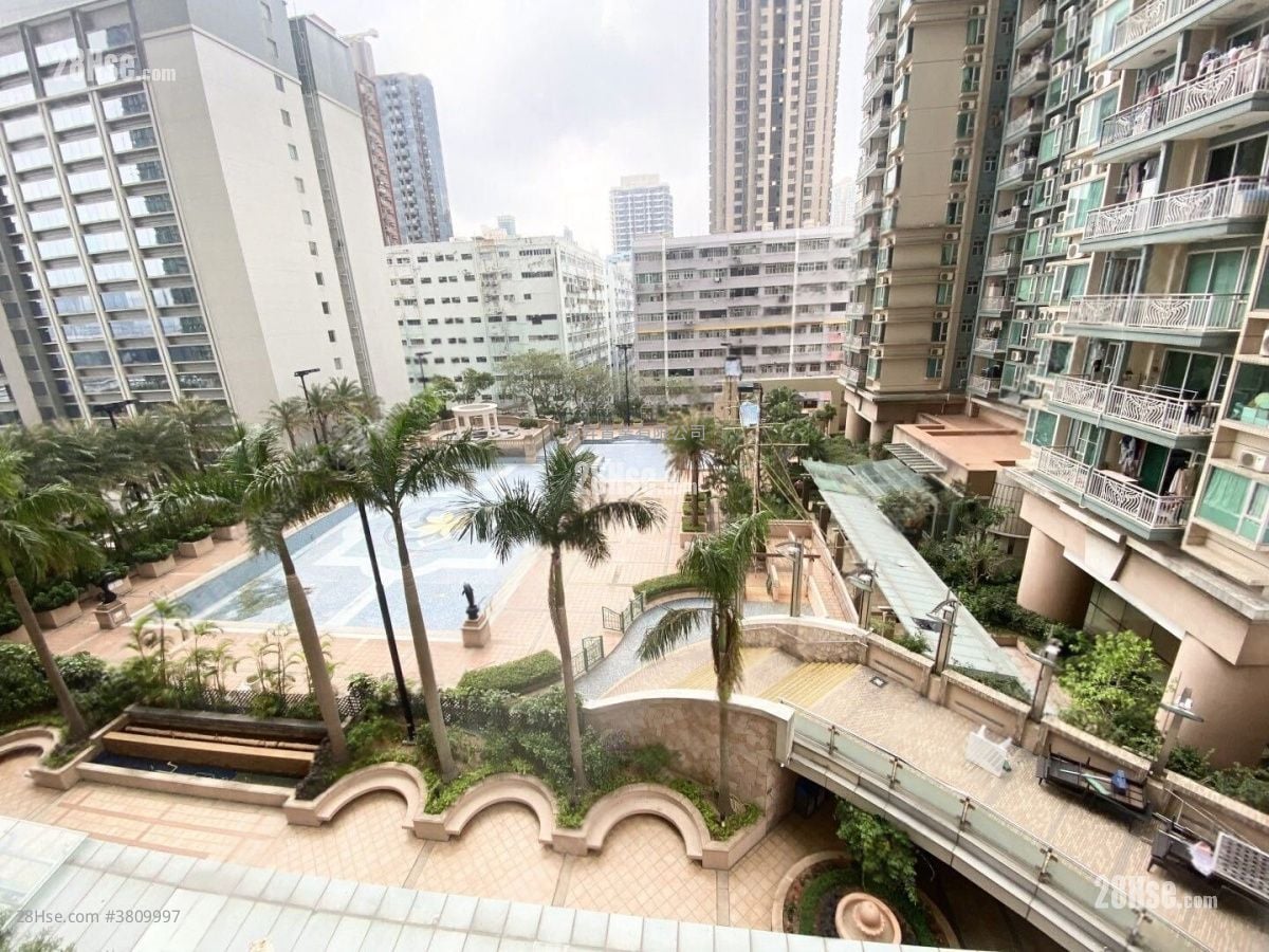 Sky Tower Sell 2 Bedrooms , 1 Bathroom 452 ft²