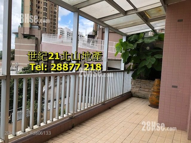 Evelyn Towers Rental 3 Bedrooms , 2 Bathrooms 1,065 ft²