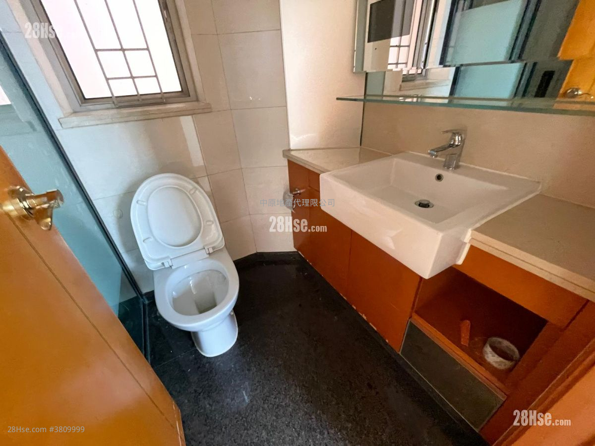 Vision City Rental 3 Bedrooms , 2 Bathrooms 668 ft²