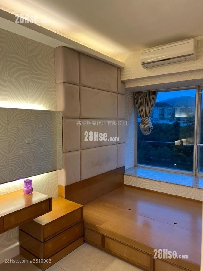 Festival City Sell 3 Bedrooms , 1 Bathroom 678 ft²