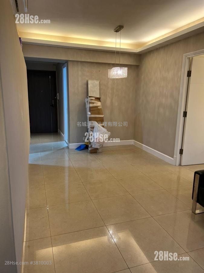 Festival City Sell 3 Bedrooms , 1 Bathroom 678 ft²