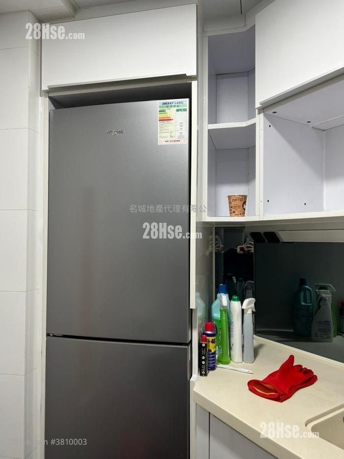 Festival City Sell 3 Bedrooms , 1 Bathroom 678 ft²