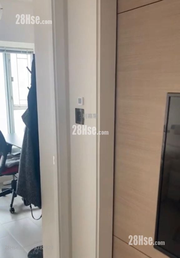 Metro Harbour View Sell 2 Bedrooms , 1 Bathroom 344 ft²