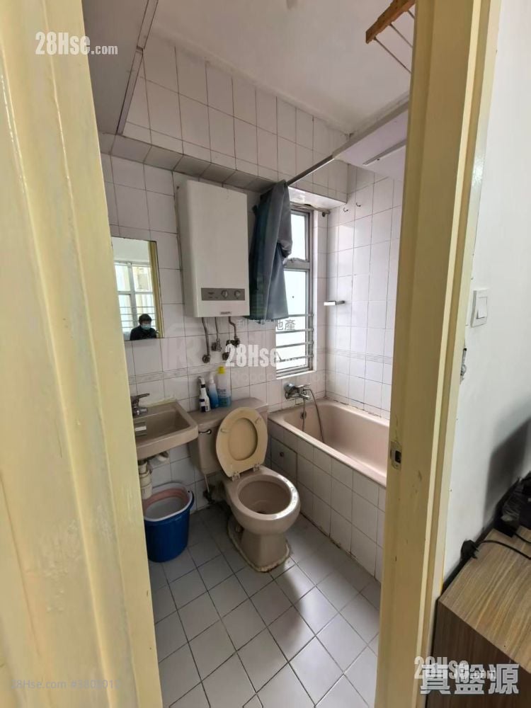 海新大厦 租盘 2 房 , 1 浴室 326 平方尺