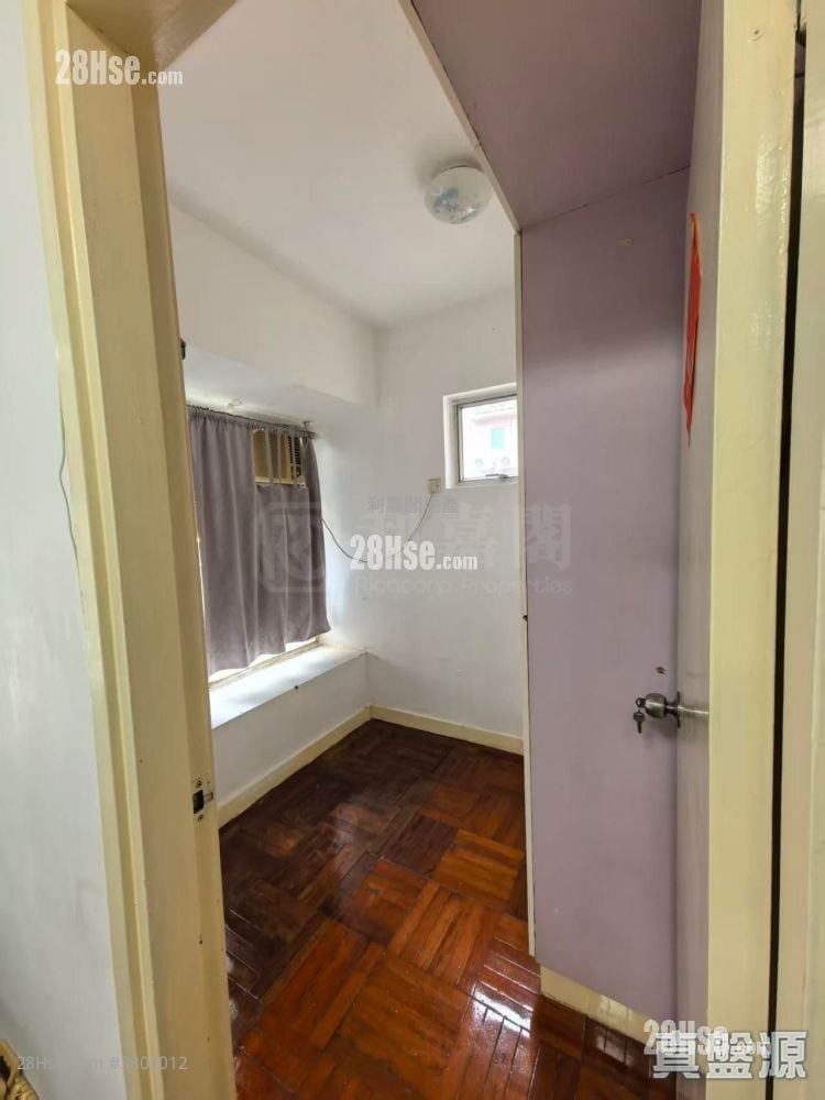 海新大厦 租盘 2 房 , 1 浴室 326 平方尺