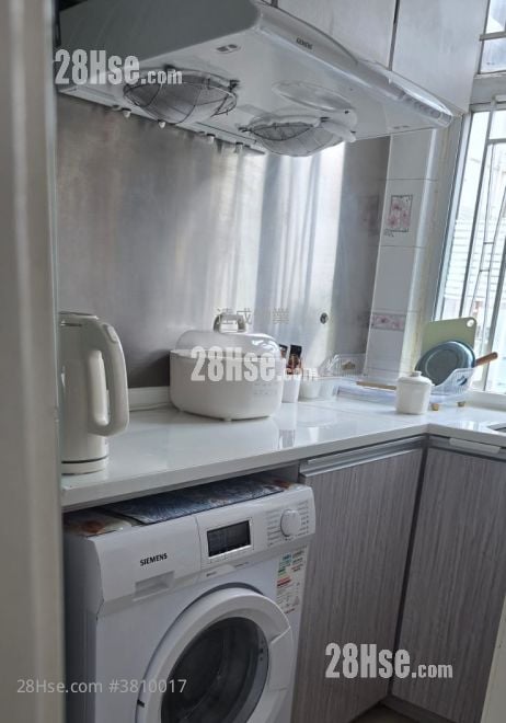 Hung Kwong Building Sell 412 ft²