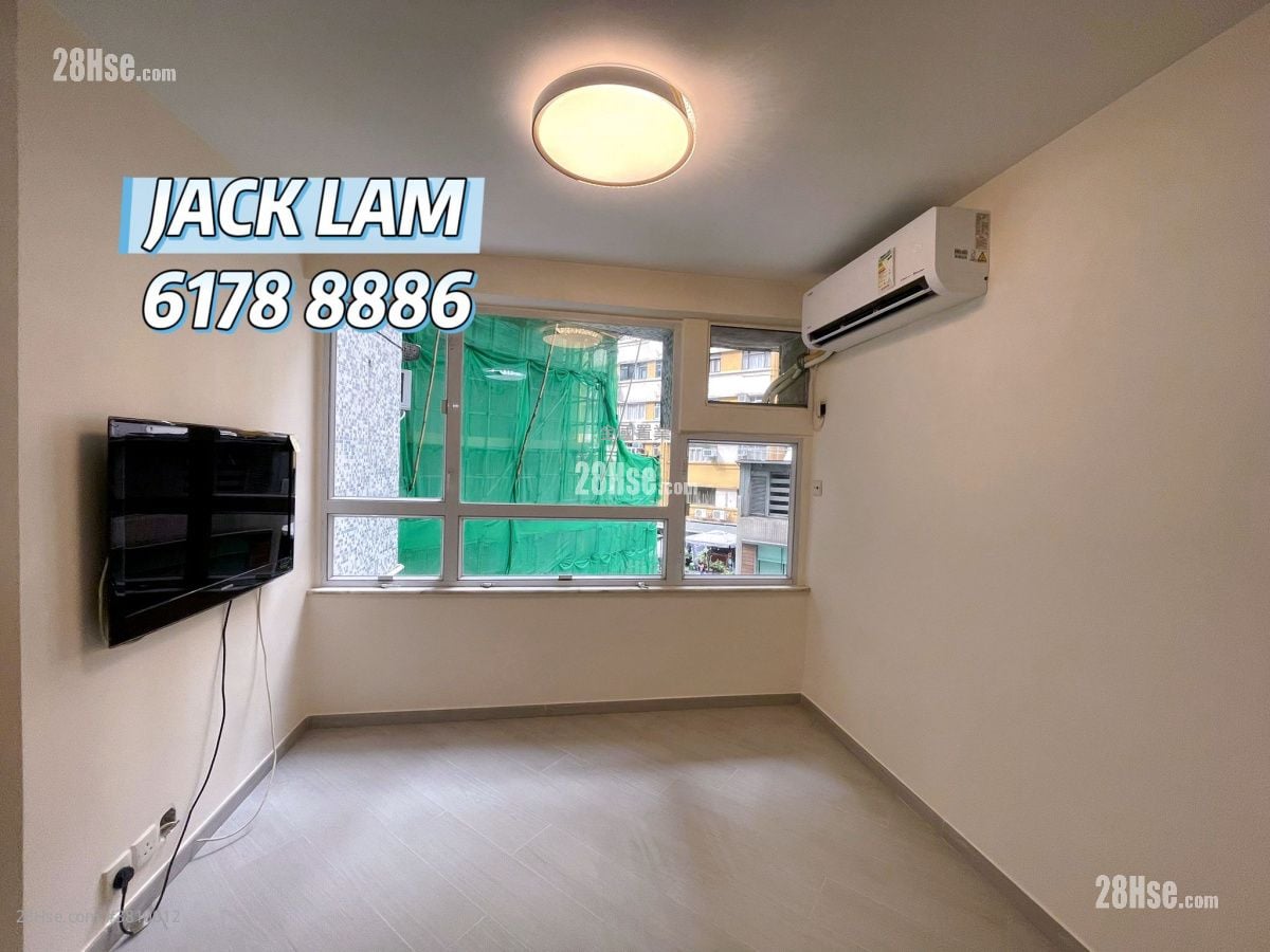 Luna Court Sell 2 Bedrooms , 1 Bathroom 447 ft²