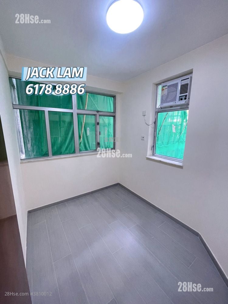 Luna Court Sell 2 Bedrooms , 1 Bathroom 447 ft²