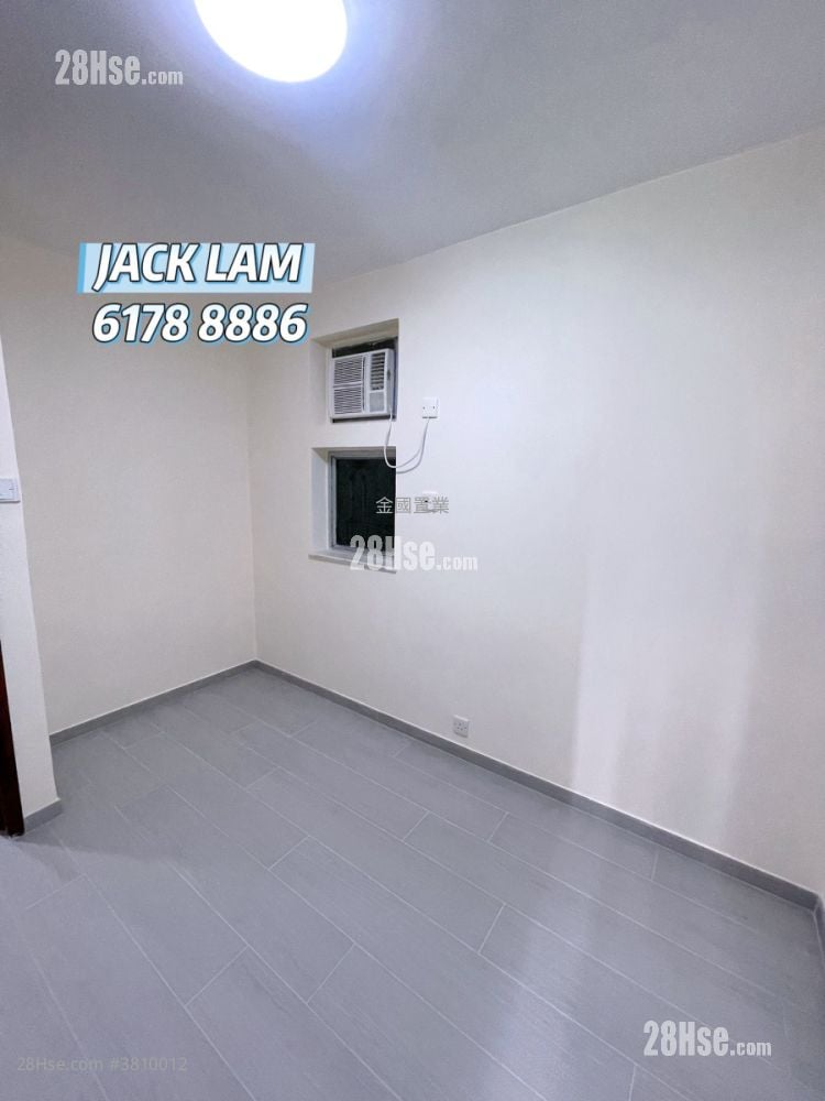 Luna Court Sell 2 Bedrooms , 1 Bathroom 447 ft²