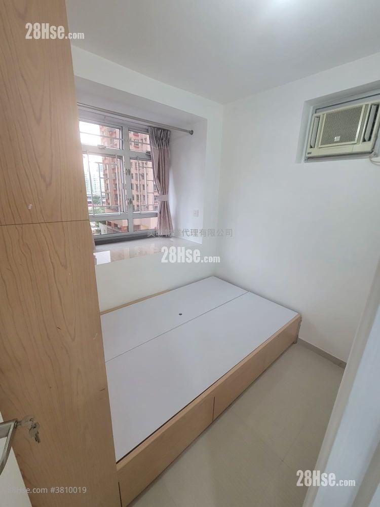 Amoy Gardens Rental 2 Bedrooms , 1 Bathroom 356 ft²