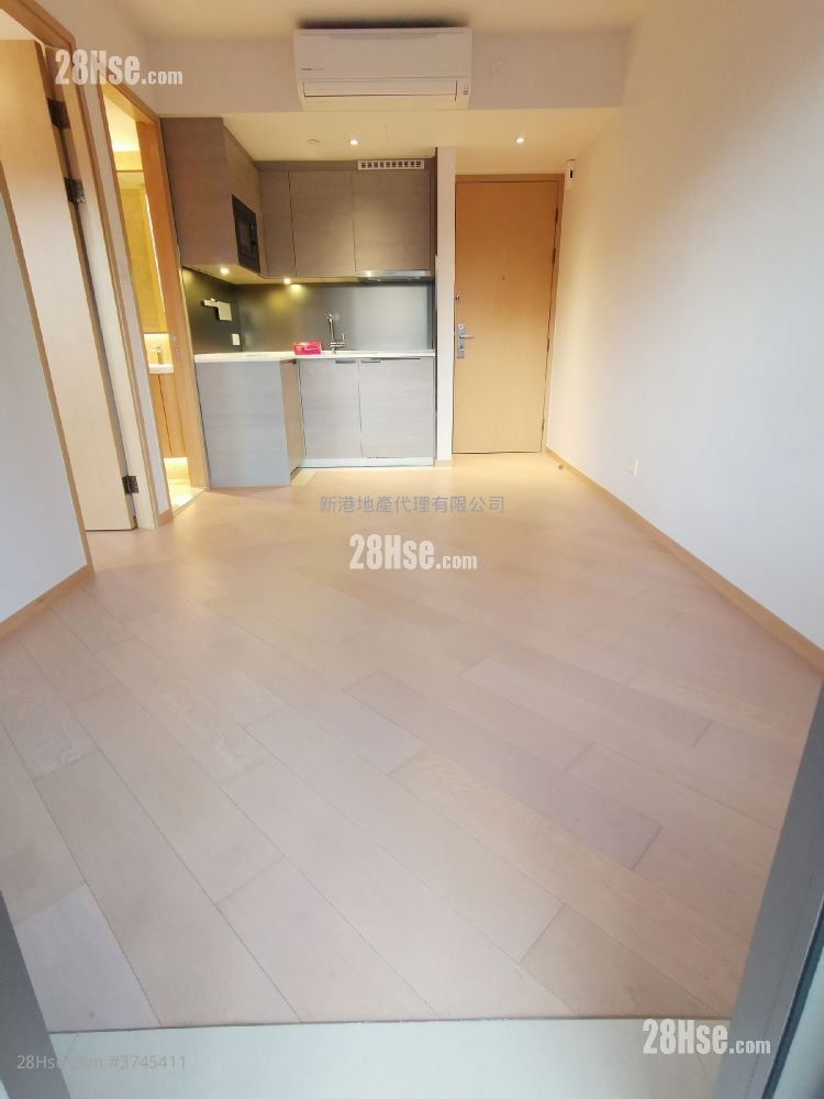 Upper East Sell 1 Bedroom , 1 Bathroom 312 ft²