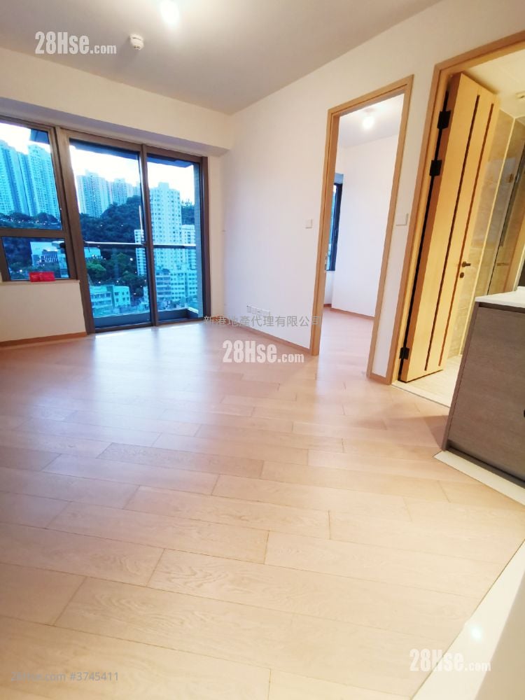 Upper East Sell 1 Bedroom , 1 Bathroom 312 ft²