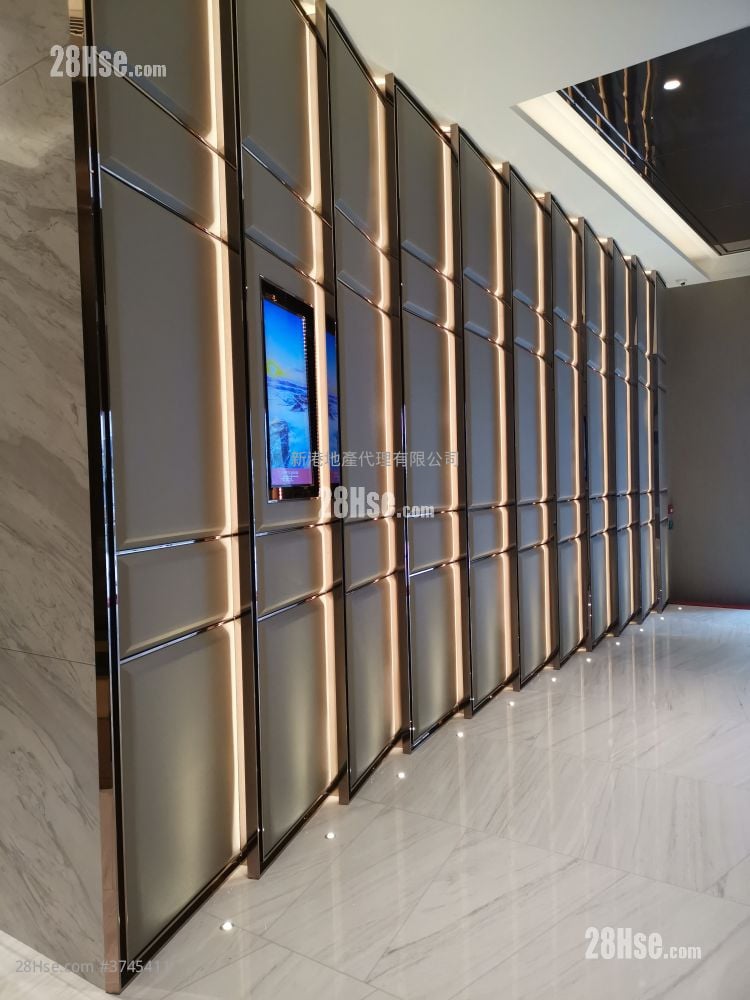 Upper East Sell 1 Bedroom , 1 Bathroom 312 ft²