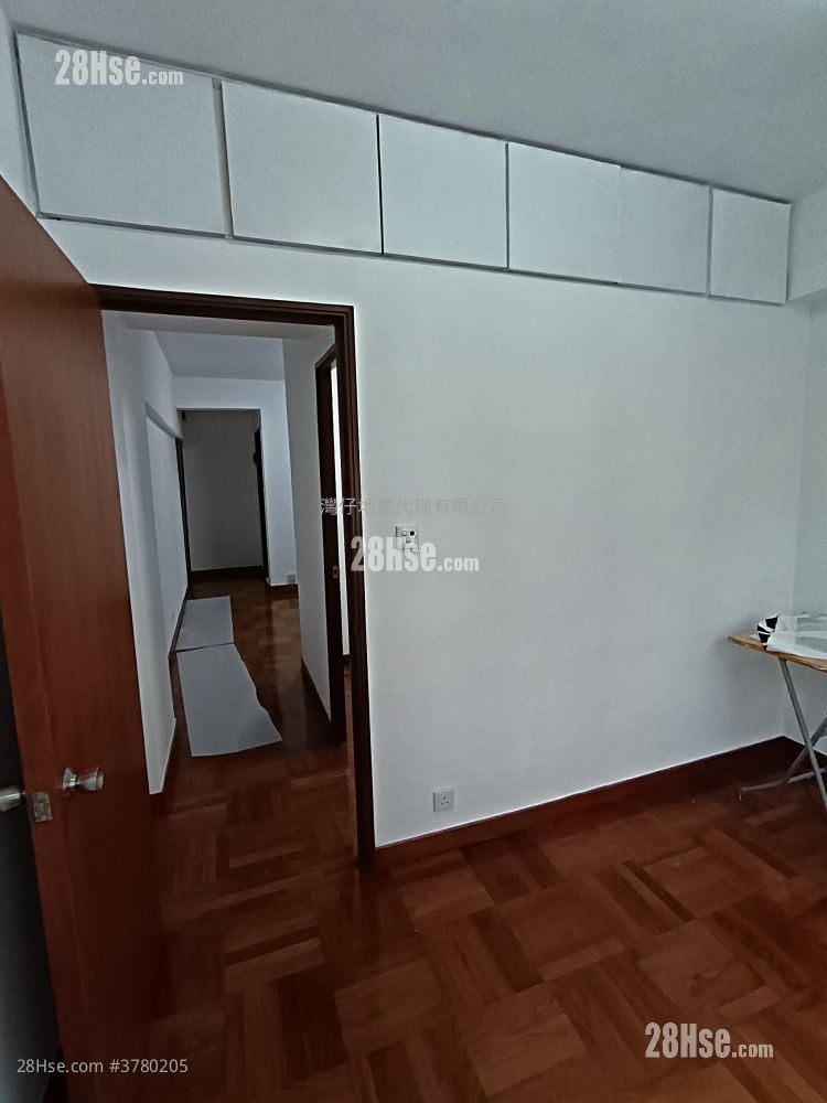 Chung Nam Mansion Rental 2 Bedrooms , 1 Bathroom 361 ft²